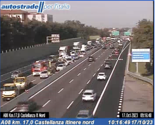 L'incidente di questa mattina visto dalle webcam di Autostrade per l'Italia