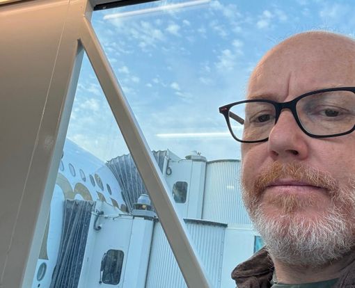 «Io, tornato da Dubai dove non c'è mai stato panico. Qui a casa però la prima volta che ho visto un aereo dal balcone...»