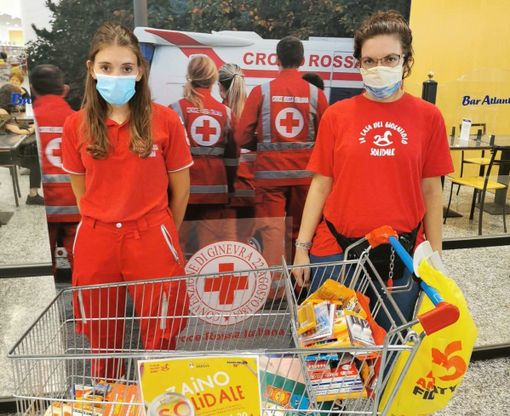 "Zaino Solidale", la generosità dei varesini regala 5mila quaderni