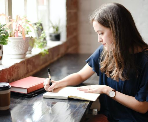 Premio Chiara Giovani, caccia al nuovo talento letterario: ultima chiamata domenica 3 aprile
