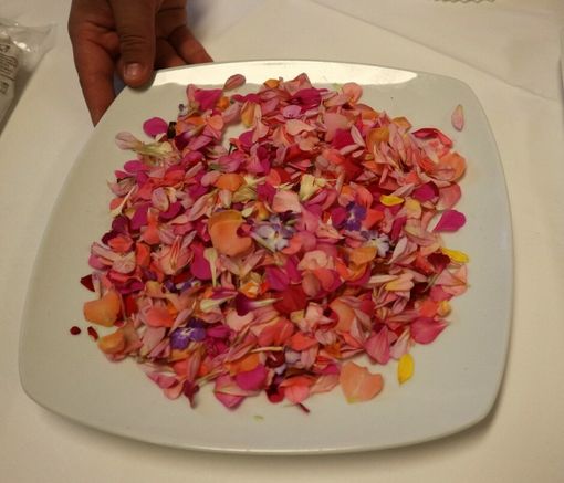 A Golosaria Milano si cucina con i fiori eduli