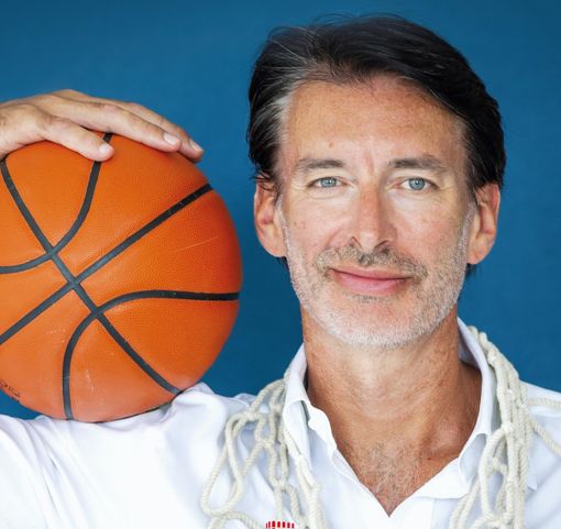 Riccardo Pittis - La copertina della sua autobiografia (dettaglio) Riccardo Pittis - La copertina della sua autobiografia (dettaglio)