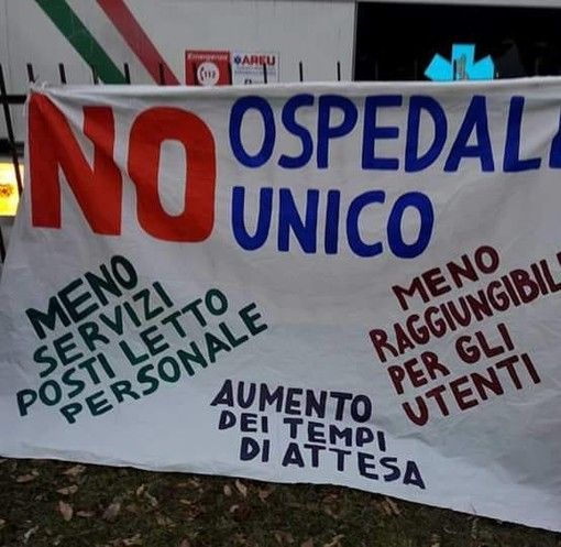 No all’ospedale unico Busto/Gallarate: nuovo presidio in piazza Santa Maria il 25 novembre No all’ospedale unico Busto/Gallarate: nuovo presidio in piazza Santa Maria il 25 novembre