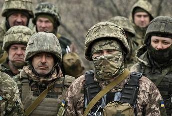 Ucraina, Tusk: &quot;Summit su difesa comune domenica a Londra&quot;