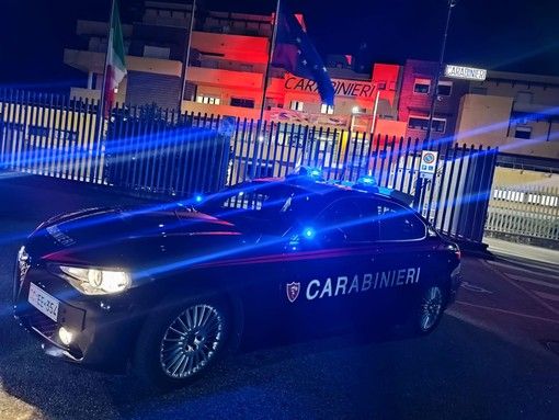 Verbano: ubriaco minaccia di spararsi in casa, salvato dall'intervento dei carabinieri
