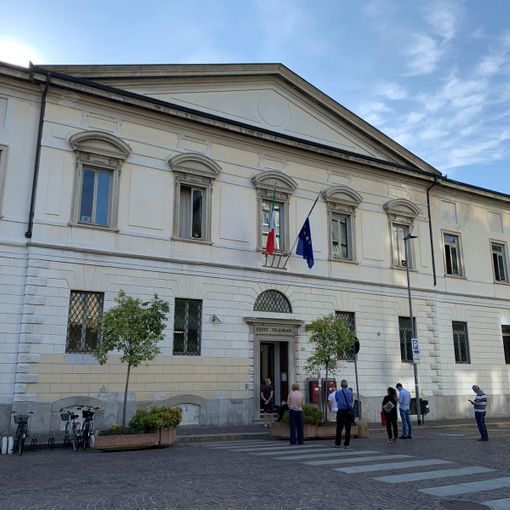 Il municipio di Busto