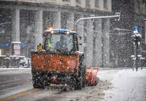 Rischio neve a Varese per l'Immacolata: al via la salatura delle strade