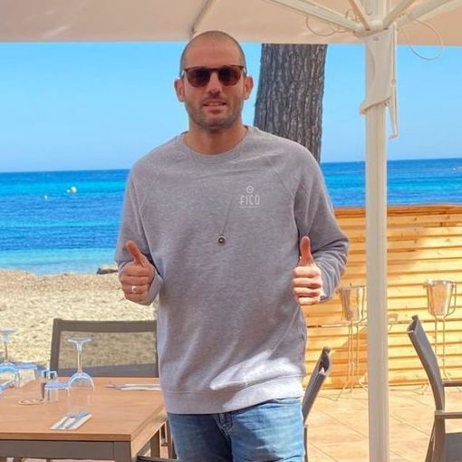 Da calciatore nel Varesotto a ristoratore a Ibiza: l'ultimo gol di bomber Zirilli