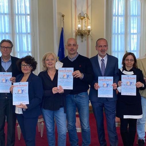 VIDEO. Varese si trasforma per una domenica nella città dei bambini. «Primo festival dell'arte domenica 3 aprile»