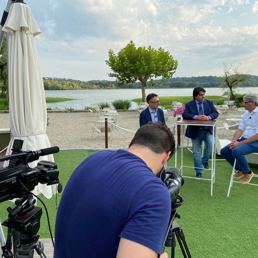 Galimberti a Backstage Estate: «Unire il lago e la montagna è più di un sogno». Bonelli: «La sanità varesina? Tanti vogliono lavorare qui»