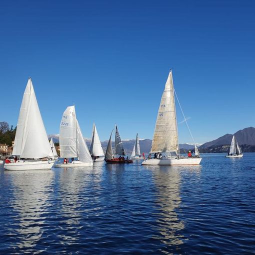 &quot;L'Inverna a Belgirate&quot; 2023-2024: un Trionfo di vela, solidarietà e divertimento