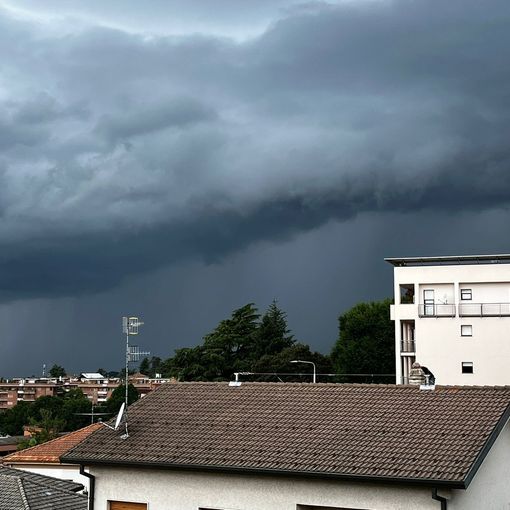 La cella temporalesca di questa mattina vista da Varese