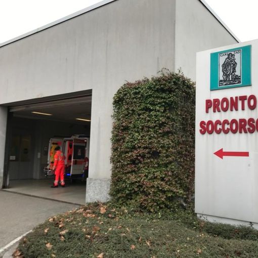 Pedone investito sulla 341 a Castronno, paura per una bambina di 9 anni