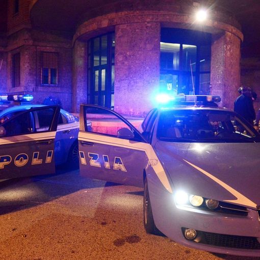 Spacca la vetrina di una pizzeria di viale Borri, poi prende a testate i poliziotti: arrestato