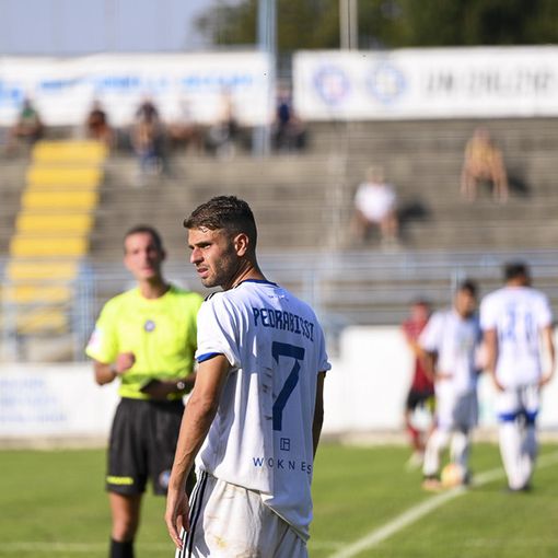Pedrabissi e la Solbia ieri a bocca asciutta con il Verbano. Mercoledì si va sul campo della capolista Oltrepò (foto Alessandro Umberto Galbiati)