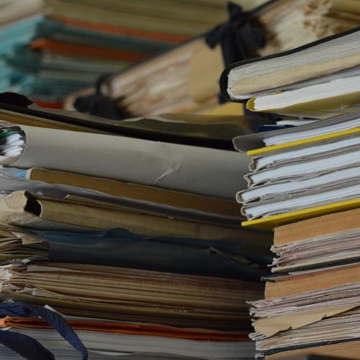 «Burocrazia complessa, ripetitiva e inutile»: la protesta di un gestore varesino
