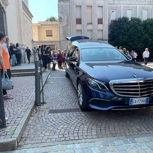 Commozione e sconcerto ai funerali di Giusy Caliandro