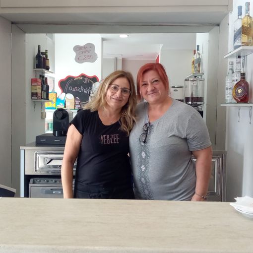 Scilla, a sinistra, e Katya, a destra, le due titolari de &quot;Al Ghiribizzo&quot;