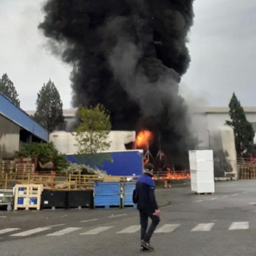 L'incendio di questa mattina alla Whirlpool di Cassinetta