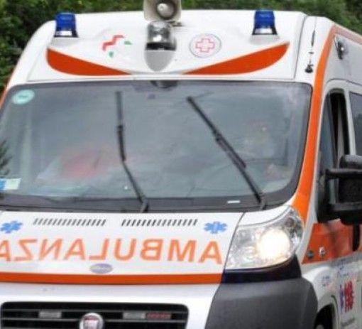 Ragazzo di 24 anni investito in via Caracciolo: soccorsi in azione a Varese