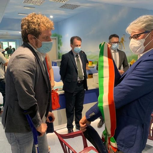 FOTO E VIDEO - Galimberti vs Bianchi, il primo round è fra sorrisi e battute: «Hai visto che ti abbiamo dato un piccolo vantaggio?»