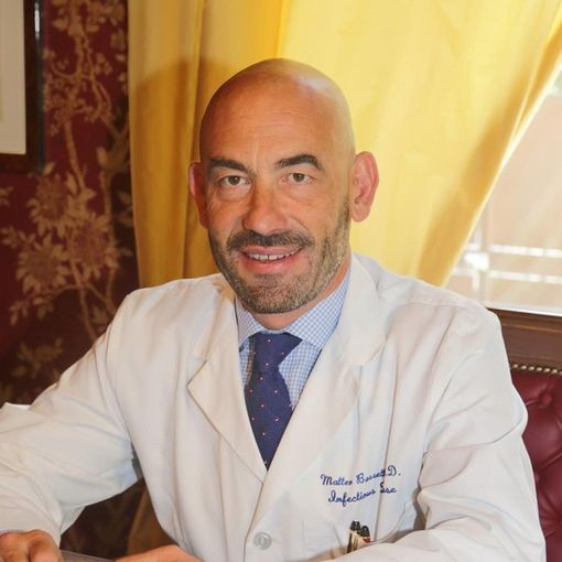 Coronavirus, gestione della malattia al proprio domicilio, parla Bassetti: «I protocolli sono molto semplici. Se non si prescrive nulla in molti casi è meglio» Coronavirus, gestione della malattia al proprio domicilio, parla Bassetti: «I protocolli sono molto semplici. Se non si prescrive nulla in molti casi è meglio»