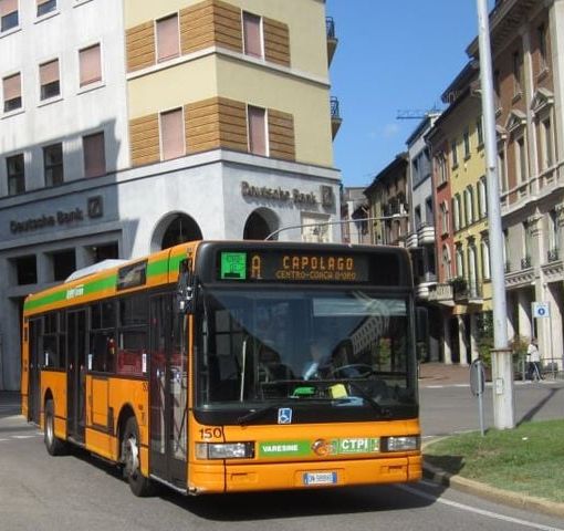 Sempre più aggressioni contro il personale degli autobus. In Prefettura un vertice per la sicurezza: «Lavoriamo nella paura»