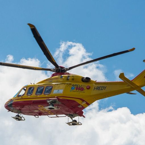 Schianto a Marchirolo, motociclista trasportato in ospedale con l'elisoccorso