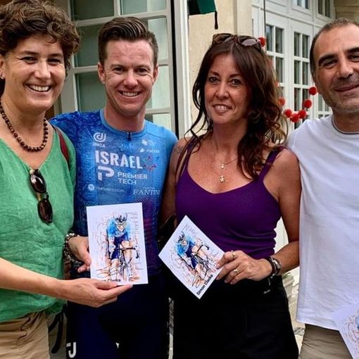 Simon Clarke ha festeggiato ieri con i suoi concittadini di Cantello
