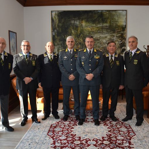 Il comandante regionale della Finanza in visita in provincia di Varese. In un anno a Malpensa sequestrata una tonnellata di droga