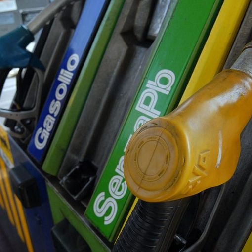 “Non sconto” carburante, è stallo: sempre e solo 2 centesimi e pochissime app scaricate