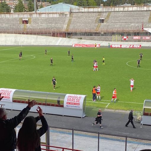 Disabato: «Per un varesino segnare oggi è bellissimo. La dedichiamo ai tifosi». Neto: «È uscito l'orgoglio del Varese»