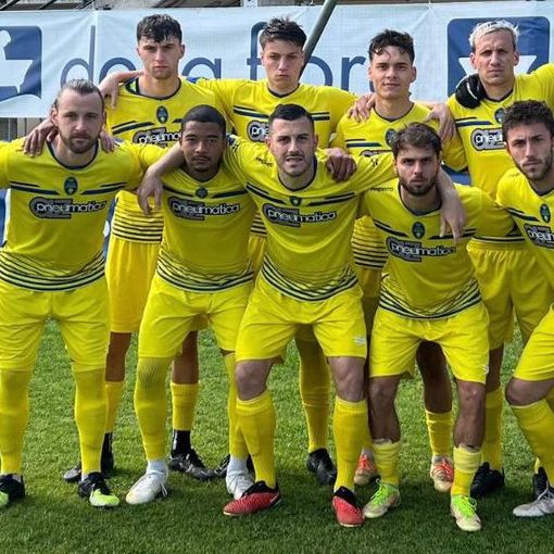 L'Ardor Lazzate di Luca Malvestio (primo da sinistra) in finale playoff