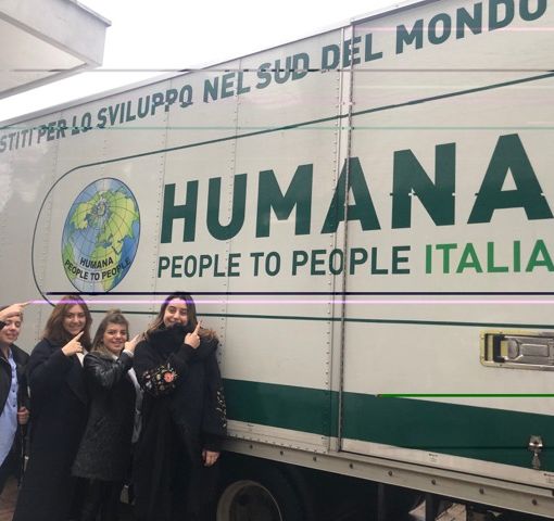 All’Olga Fiorini la moda diventa sostenibile con la raccolta di abiti usati