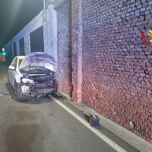 Incidente stradale nella notte a Besozzo: muore ragazzo di 21 anni