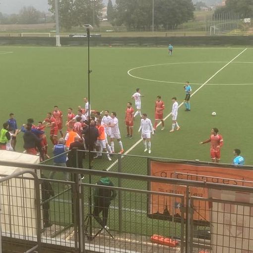 Varese ko, finisce in rissa
