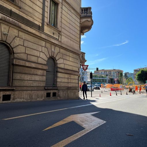 Largo Flaiano, eliminato lo stop alla fine di via Sant’Imerio