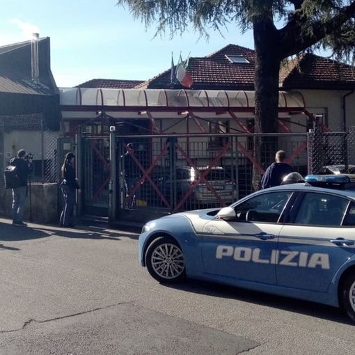 A processo con il rito immediato lo studente di 17 anni che lo scorso febbraio accoltellò la sua insegnante all'Enaip di Varese