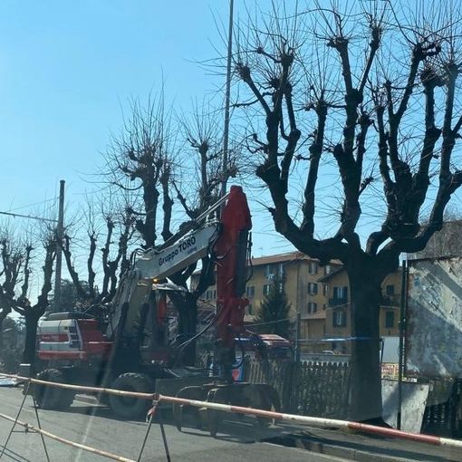 Largo Flaiano, ecco le ruspe: circolazione a una corsia in entrambe le direzioni
