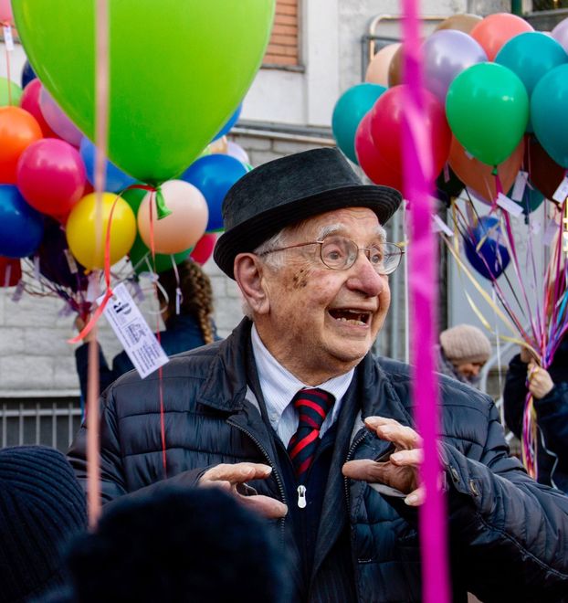 I Monelli salutano il loro grande "monello" Monti: «Un vero Angelo della città e un maestro di vita» I Monelli salutano il loro grande "monello" Monti: «Un vero Angelo della città e un maestro di vita»