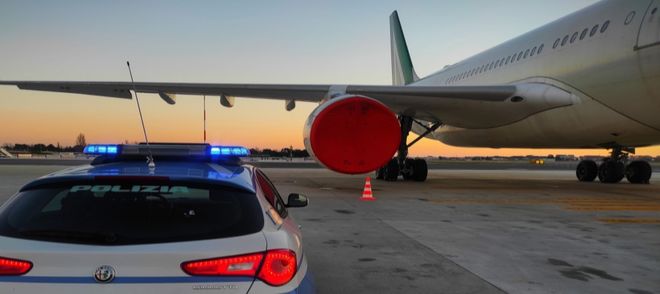 Malpensa, arrestato un cittadino francese poco prima del decollo Malpensa, arrestato un cittadino francese poco prima del decollo