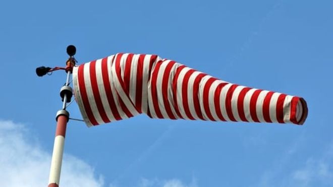 Allerta gialla per vento forte fino alle 23 di oggi in provincia di Varese