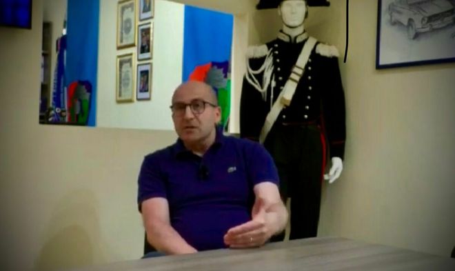 VIDEO. Roberto Leonardi, ovvero tutta la differenza che c'è tra il dire e il fare VIDEO. Roberto Leonardi, ovvero tutta la differenza che c'è tra il dire e il fare