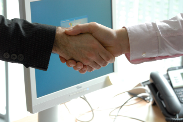 Trasformare il proprio portafoglio clienti in una nuova opportunità di guadagno: l'idea che interessa agenti e procacciatori d'affari