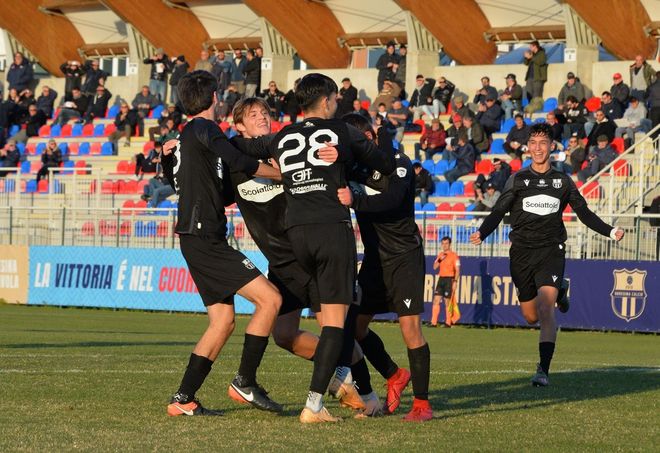 Il raddoppio di Perin (foto Domenico Ghiotto) Il raddoppio di Perin (foto Domenico Ghiotto)
