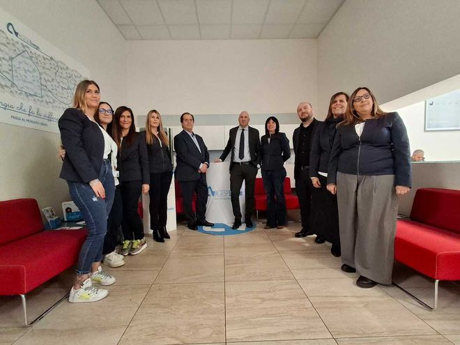 Consulente energetico per le imprese, staff Agesp Energia - Al centro, Paolo Montani ed Emanuele Degni