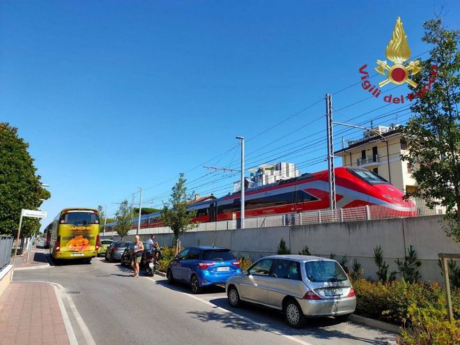 Due giovani travolte dal treno e uccise sui binari