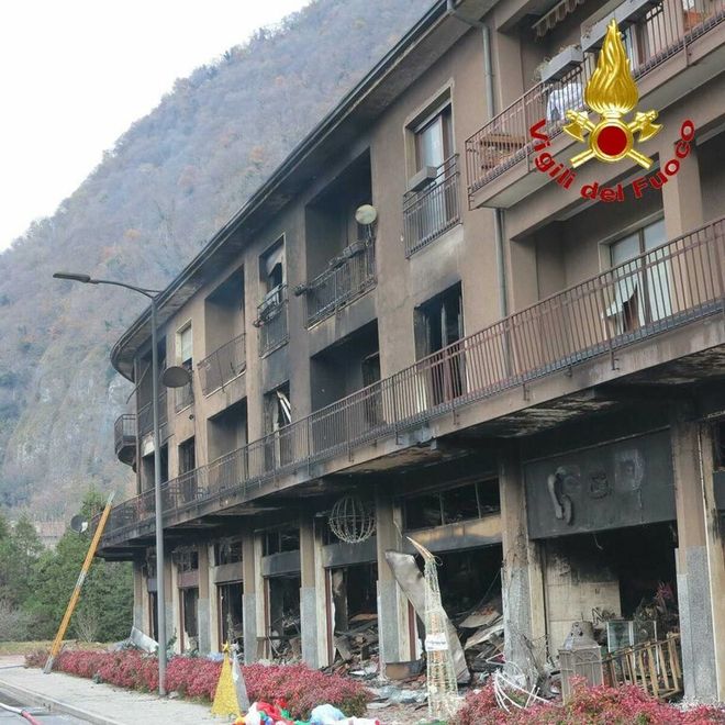 Incendio di Laveno: resta chiusa via XXV aprile