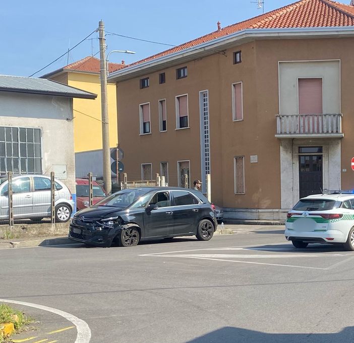 Incidente a Sacconago, coinvolti due bambini di 2 e 8 anni