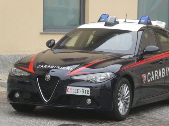 Armi clandestine in casa, arrestato un quarantenne